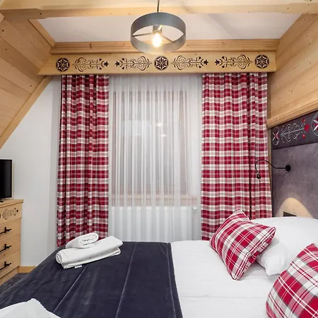 Apartamenty Male Ciche Z Jacuzzi Ogrodowym, Widokiem Na Gory Exterior foto