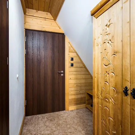 Apartamenty Male Ciche Z Jacuzzi Ogrodowym, Widokiem Na Gory Exterior foto