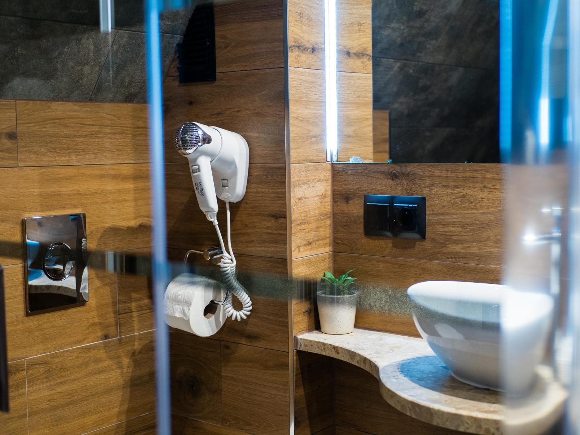 Apartment Z Jacuzzi Ogrodowym, Widokiem Na Gory Ciche Małe