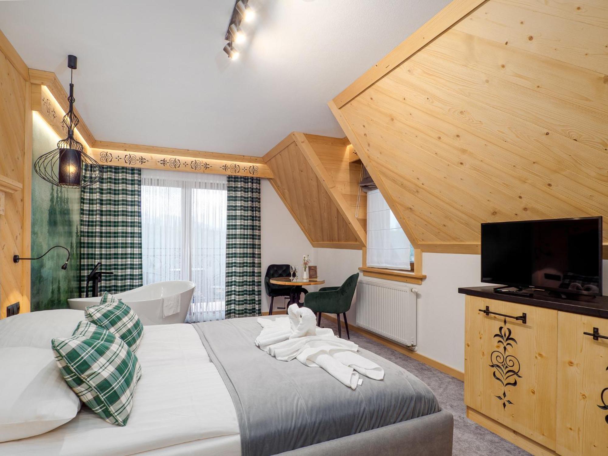 Z Jacuzzi Ogrodowym, Widokiem Na Tatry I Sky Walk Ciche Małe