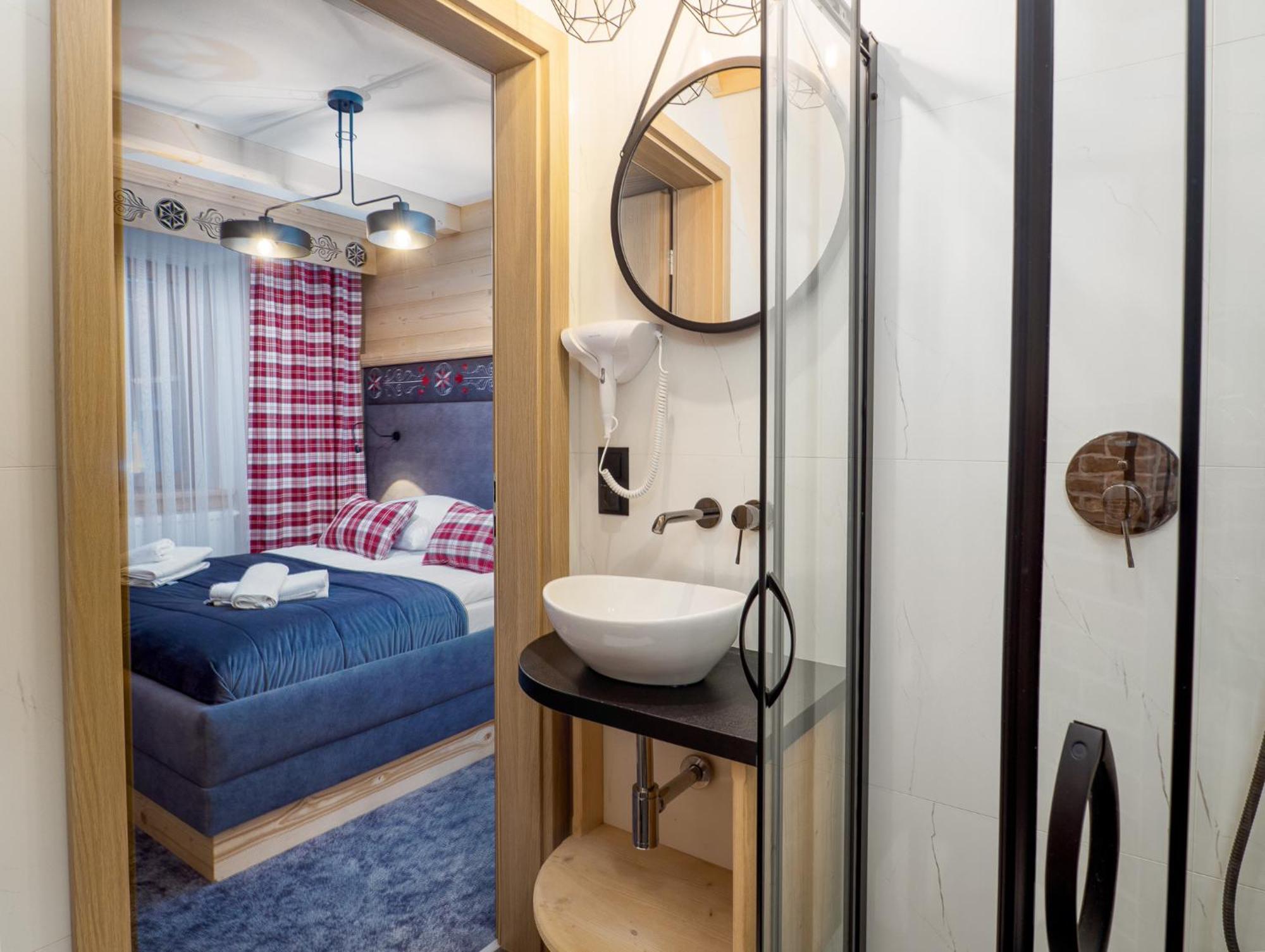 Apartment Z Jacuzzi Ogrodowym, Widokiem Na Gory Ciche Małe