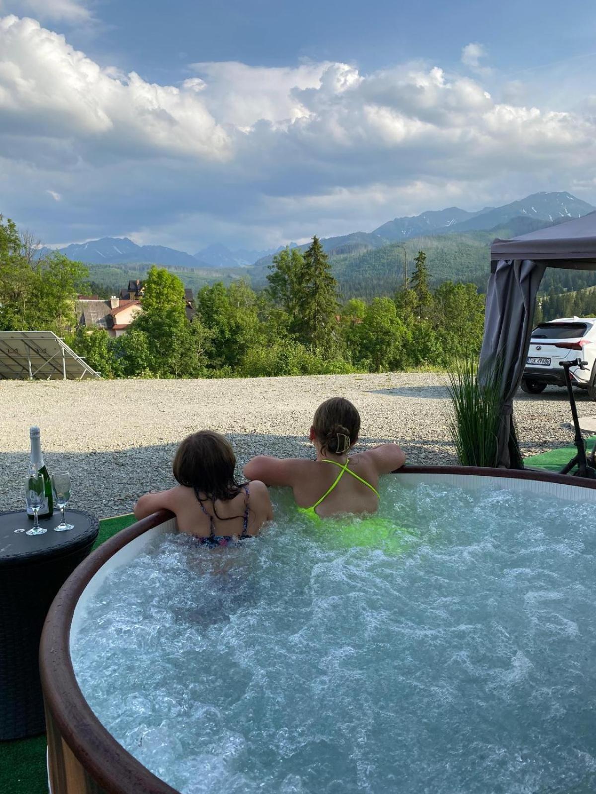 Apartmán Z Jacuzzi Ogrodowym, Widokiem Na Gory Ciche Małe